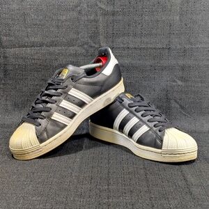 Women's Adidas Superstar Sneakers *Core Black/Cloud White* sz 8 Art FV3286